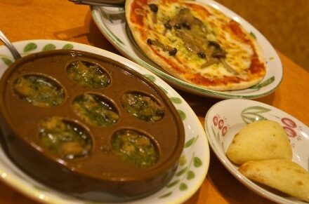 サイゼリアを居酒屋風に使う「サイゼリア飲み」ってのを体験してきた 5 e382b5e382a4e382bce383aae382a2e38292e5b185e98592e5b18be9a2a8e381abe4bdbfe38186e3808ce382b5e382a4e382bce383aae382a2e9a3b2e381bfe3808d